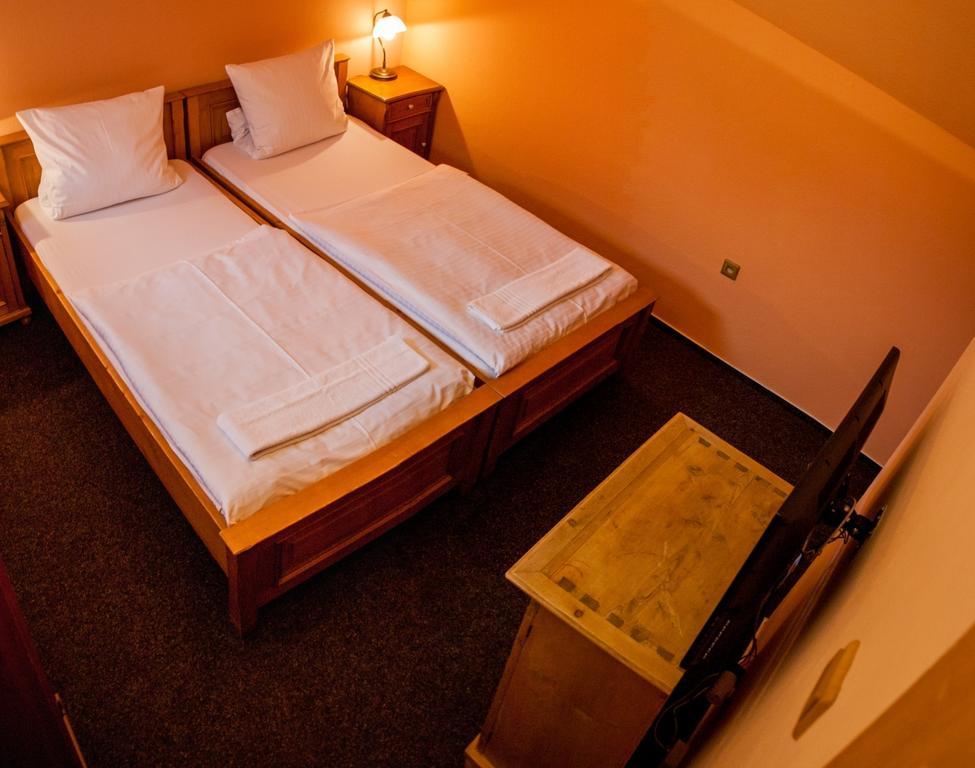 Hotel A Restaurace U Hrncire Kutná Hora Δωμάτιο φωτογραφία
